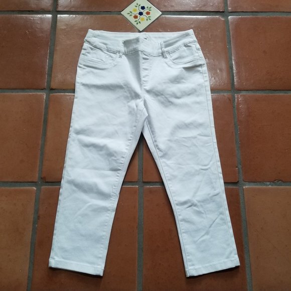 SUKO Mid Rise Pull On White Stretch Denim Capris - Picture 10 of 10